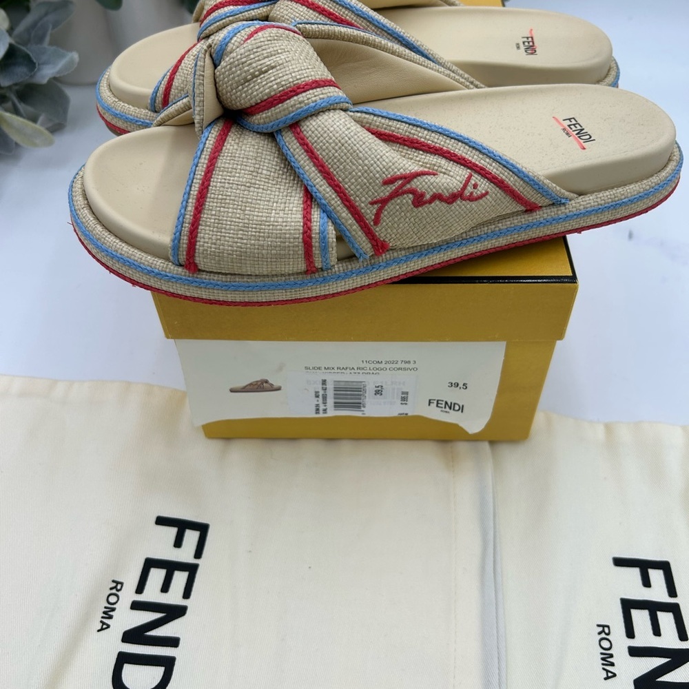 Women's Fendi KNOT cursive sandals size 39.5 made in Italy - Picture 9 of 10